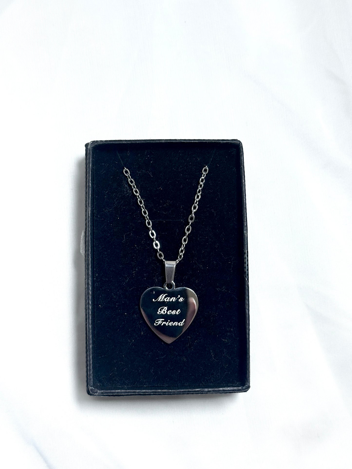 Sabrina Carpenter - Man’s Best Friend Engraved' Silver Heart Necklace